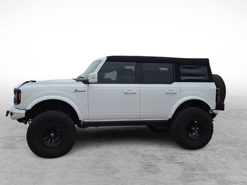 Used 2023 Ford Bronco Outer Banks AWD/4WD image 6