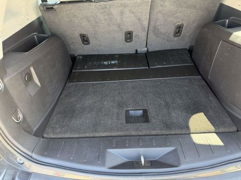 Used 2010 GMC Terrain SLT w/ Cargo Package AWD/4WD image 18