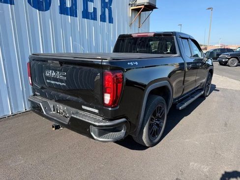 Used 2021 GMC Sierra 1500 Elevation w/ LPO, Elevation Black Package AWD/4WD image 8