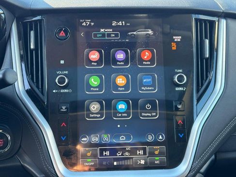 Used 2025 Subaru Outback Premium image 23