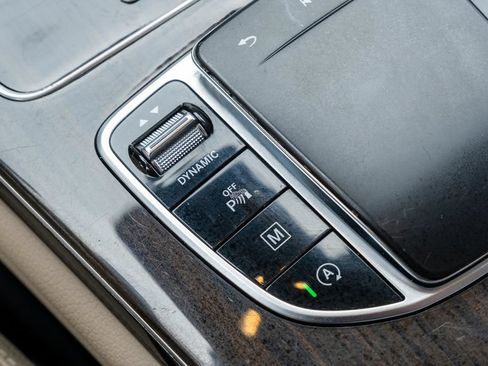 Used 2022 Mercedes-Benz GLC 300 4MATIC image 19