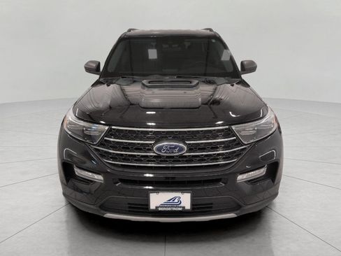 Used 2024 Ford Explorer XLT w/ Equipment Group 202A AWD/4WD image 13