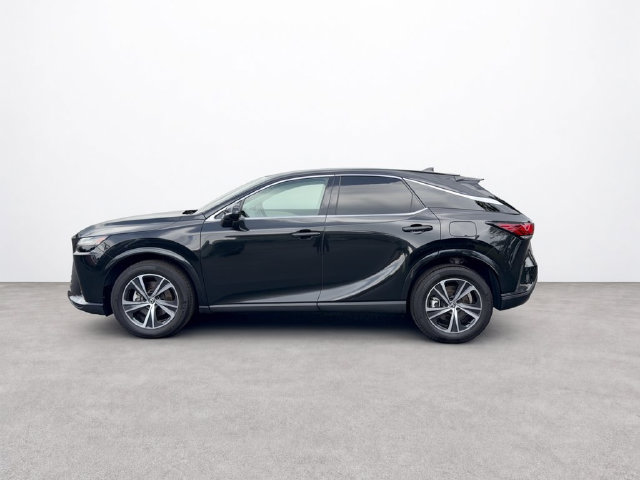 Used 2024 Lexus RX 350 FWD w/ Technology Package image 2