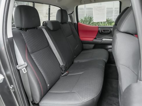 Used 2023 Toyota Tacoma SR5 AWD/4WD image 38