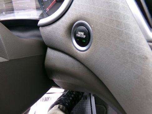 Used 2022 Chevrolet Malibu LT FWD image 16