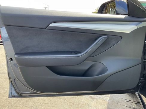 Used 2022 Tesla Model 3 Long Range image 23