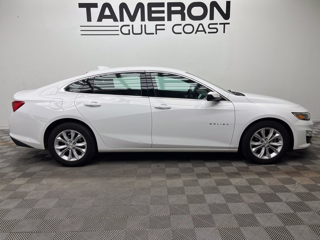Used 2025 Chevrolet Malibu LT FWD image 4