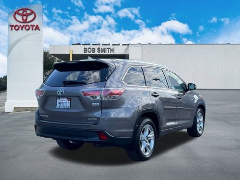 Used 2015 Toyota Highlander Limited Platinum image 5