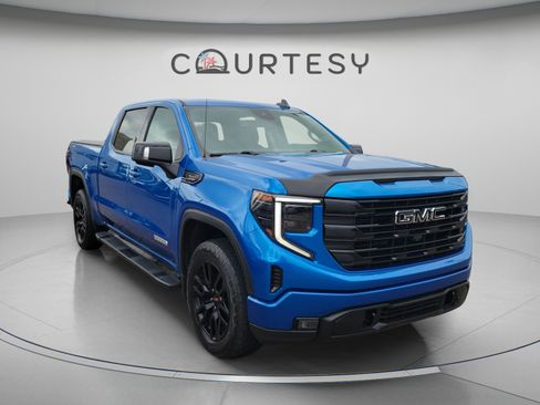 Used 2023 GMC Sierra 1500 Elevation w/ Elevation Premium Package AWD/4WD image 4