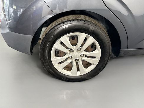 Used 2020 Kia Soul LX image 32