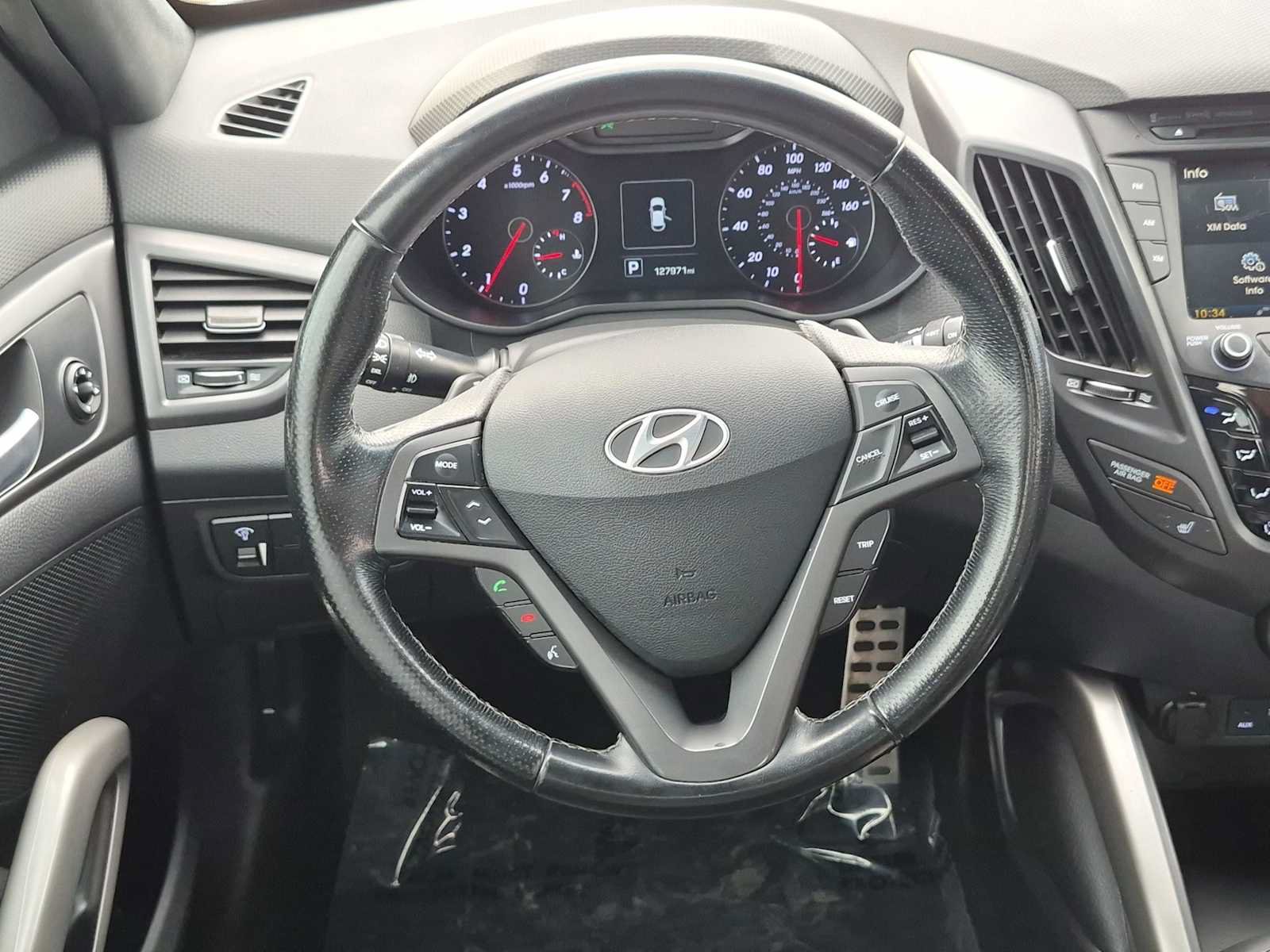 Used 2016 Hyundai Veloster Turbo FWD image 21