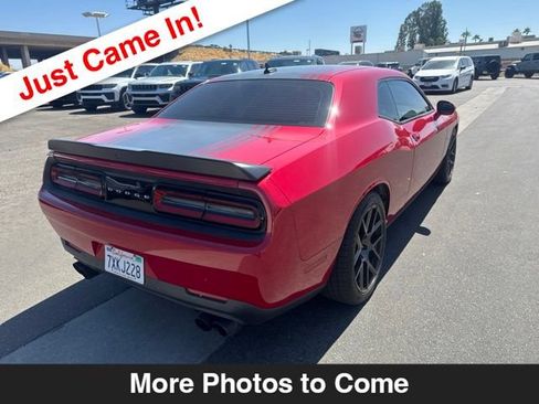 Used 2016 Dodge Challenger R/T RWD image 6