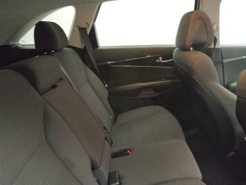 Used 2016 Kia Sorento FWD w/ LX Convenience Package image 19