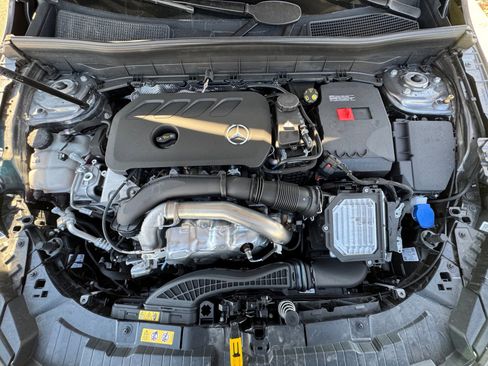 New 2026 Mercedes-Benz GLB 250 4MATIC image 21