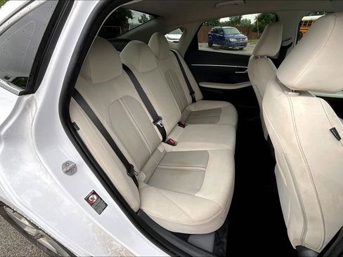 Used 2023 Hyundai Sonata SE FWD image 28