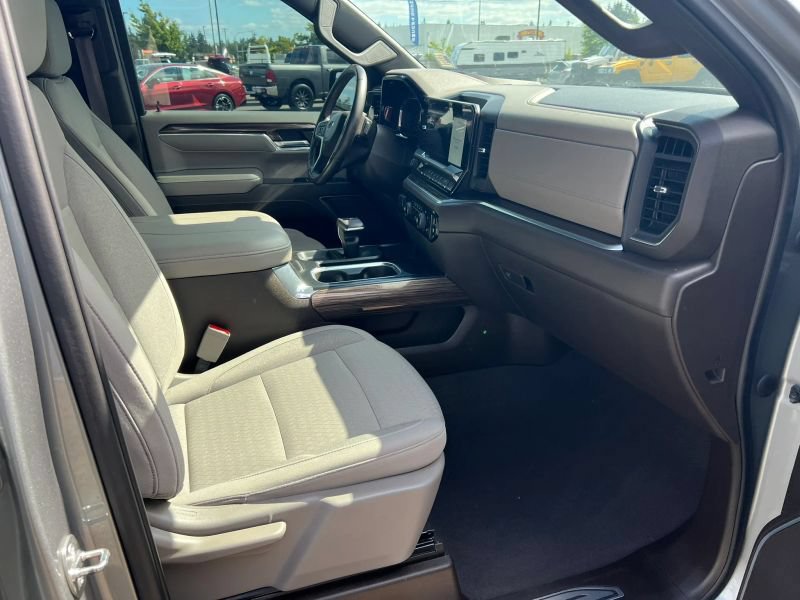 Used 2023 Chevrolet Silverado 1500 RST w/ Protection Package AWD/4WD image 7