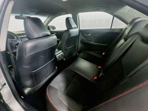 Used 2015 Toyota Camry XSE FWD image 18