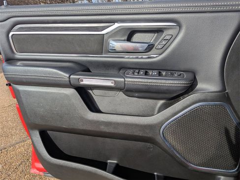 Used 2024 RAM 1500 Laramie image 17