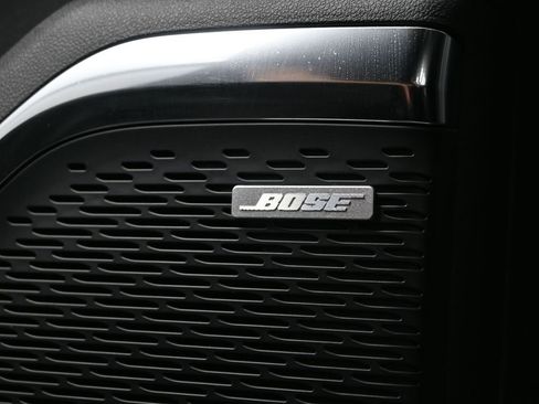 Used 2025 GMC Acadia Elevation image 40