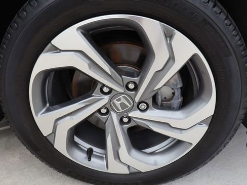 Used 2020 Honda Accord EX image 44