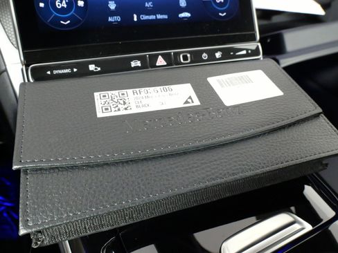 Used 2024 Mercedes-Benz CLE 300 4MATIC Cabriolet image 58