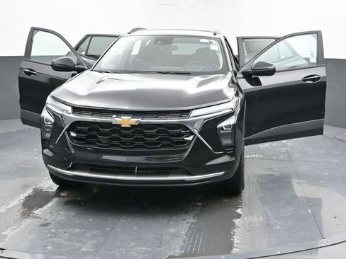New 2026 Chevrolet Trax LT w/ Driver Confidence Package FWD image 51