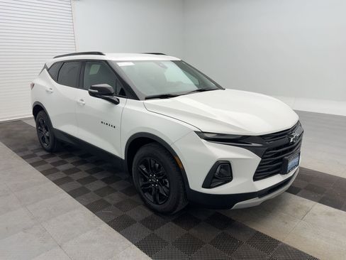Certified 2022 Chevrolet Blazer LT w/ Midnight/Sport Edition image 7