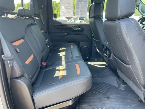 Certified 2024 GMC Sierra 1500 AT4 w/ AT4 Premium Package AWD/4WD image 15