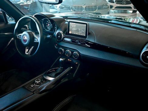 Used 2019 FIAT 124 Spider Lusso w/ Convenience Group image 33