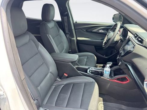 Used 2023 Chevrolet TrailBlazer RS w/ Sun and Liftgate Package AWD/4WD image 26