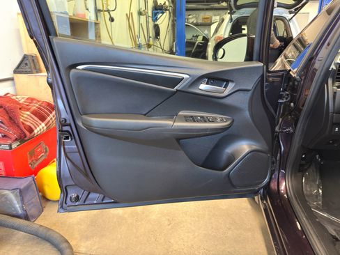 Used 2017 Honda Fit EX-L image 25