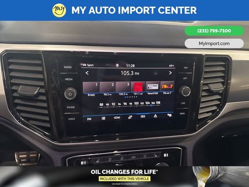 Used 2023 Volkswagen Atlas SEL Premium image 22