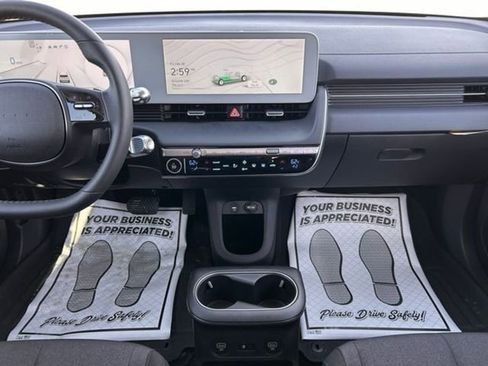 New 2024 Hyundai Ioniq 5 SEL image 18