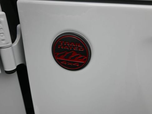 Used 2025 Jeep Wrangler Unlimited Rubicon image 35