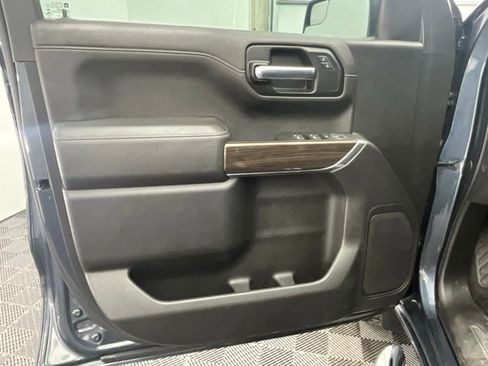 Used 2020 Chevrolet Silverado 1500 LT w/ Trailering Package AWD/4WD image 15