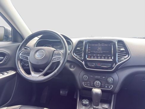 Used 2019 Jeep Cherokee Limited AWD/4WD image 14