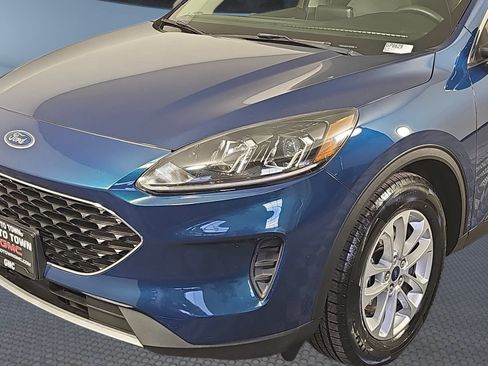 Used 2020 Ford Escape SE FWD image 27