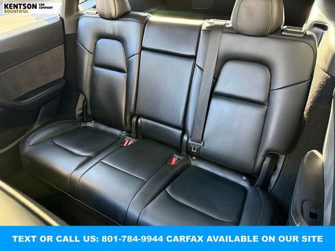 Used 2022 Tesla Model Y Long Range image 30