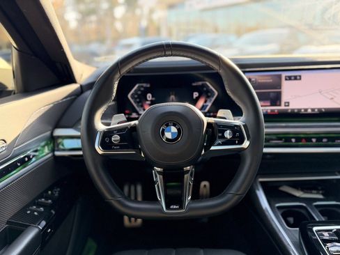 Certified 2023 BMW 760i xDrive image 21