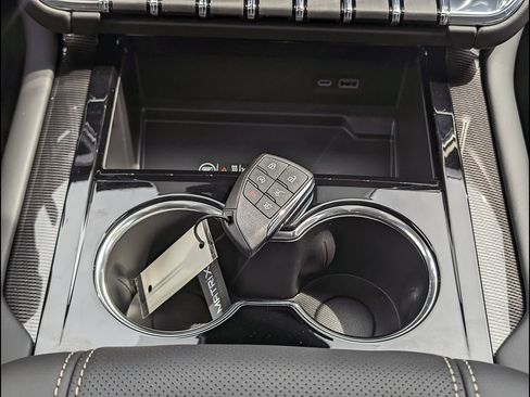 New 2026 GMC Yukon XL Elevation w/ LPO, Floor Liner Package AWD/4WD image 28