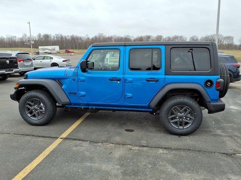 New 2026 Jeep Wrangler Unlimited Sport image 8