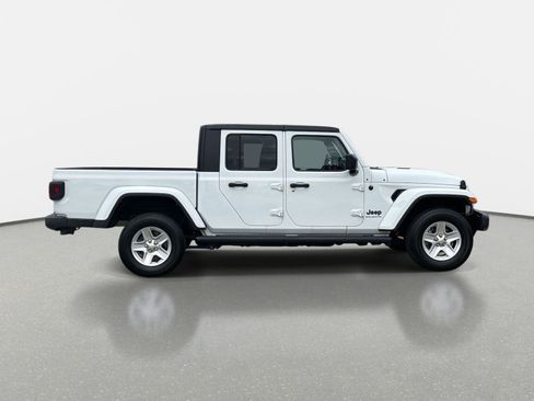 Used 2023 Jeep Gladiator Sport image 4