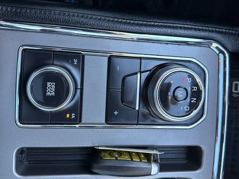 Used 2019 Ford Expedition Max XLT w/ Equipment Group 202A image 29