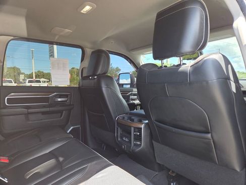 Used 2023 RAM 2500 Laramie AWD/4WD image 12