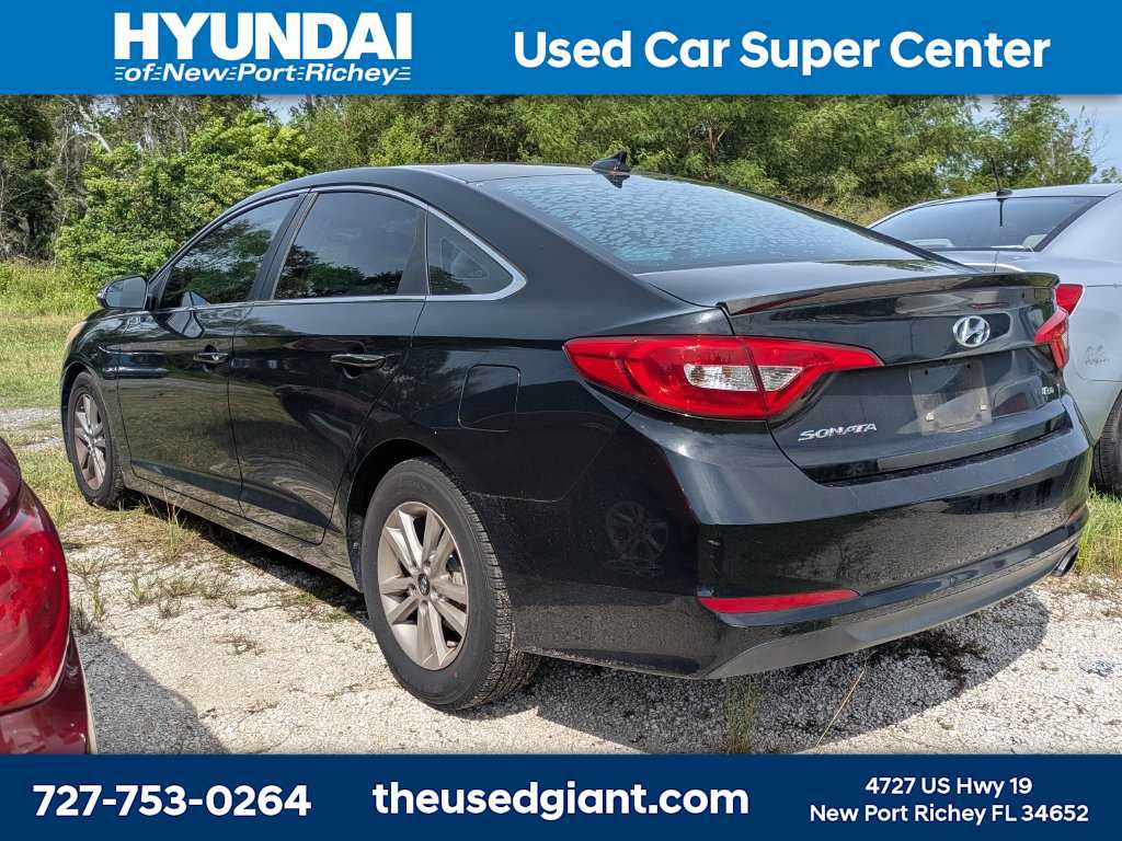 Used 2015 Hyundai Sonata ECO FWD image 2