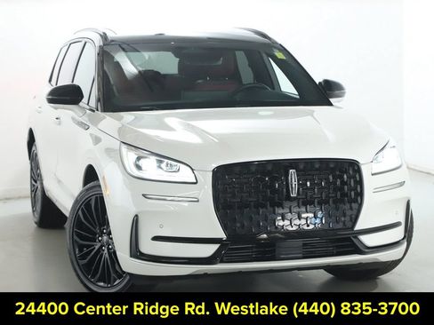 Certified 2024 Lincoln Corsair Reserve w/ Equipment Group 201A AWD/4WD image 2