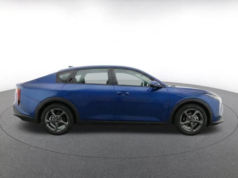 Used 2025 Kia K4 FWD image 10