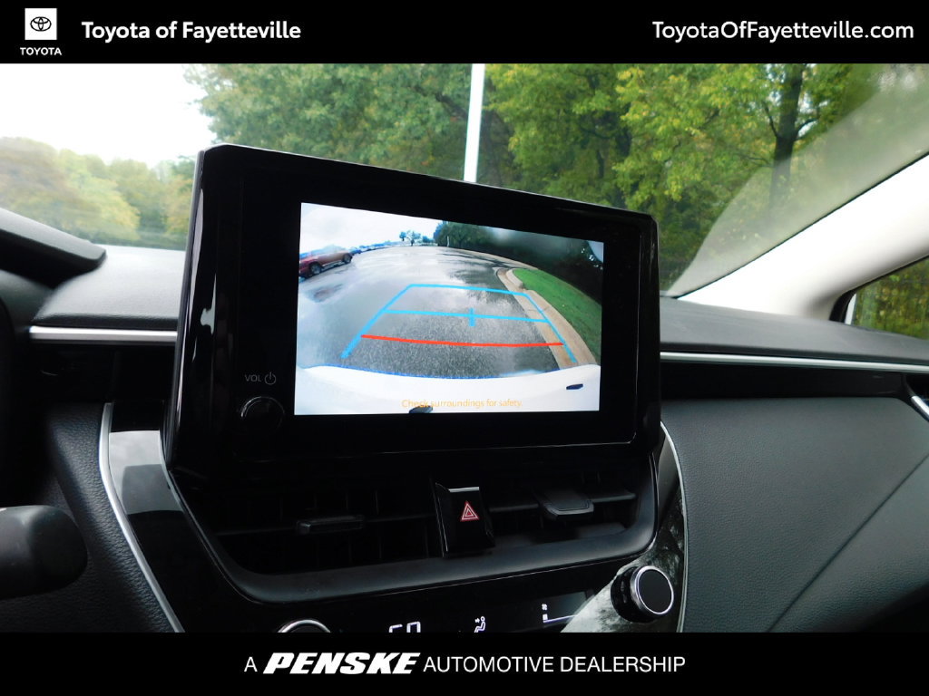 Used 2025 Toyota Corolla LE FWD image 10