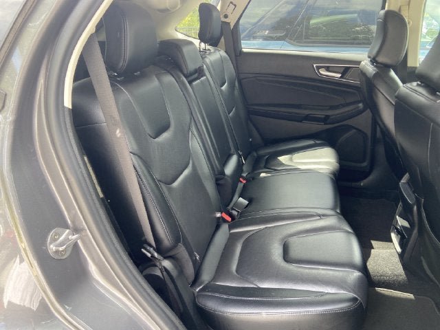 Used 2022 Ford Edge Titanium AWD/4WD image 27