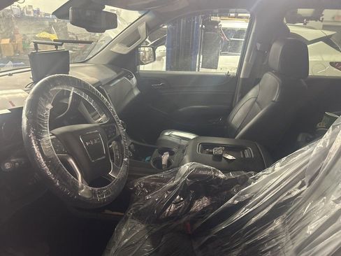 Used 2020 GMC Yukon XL SLT image 8